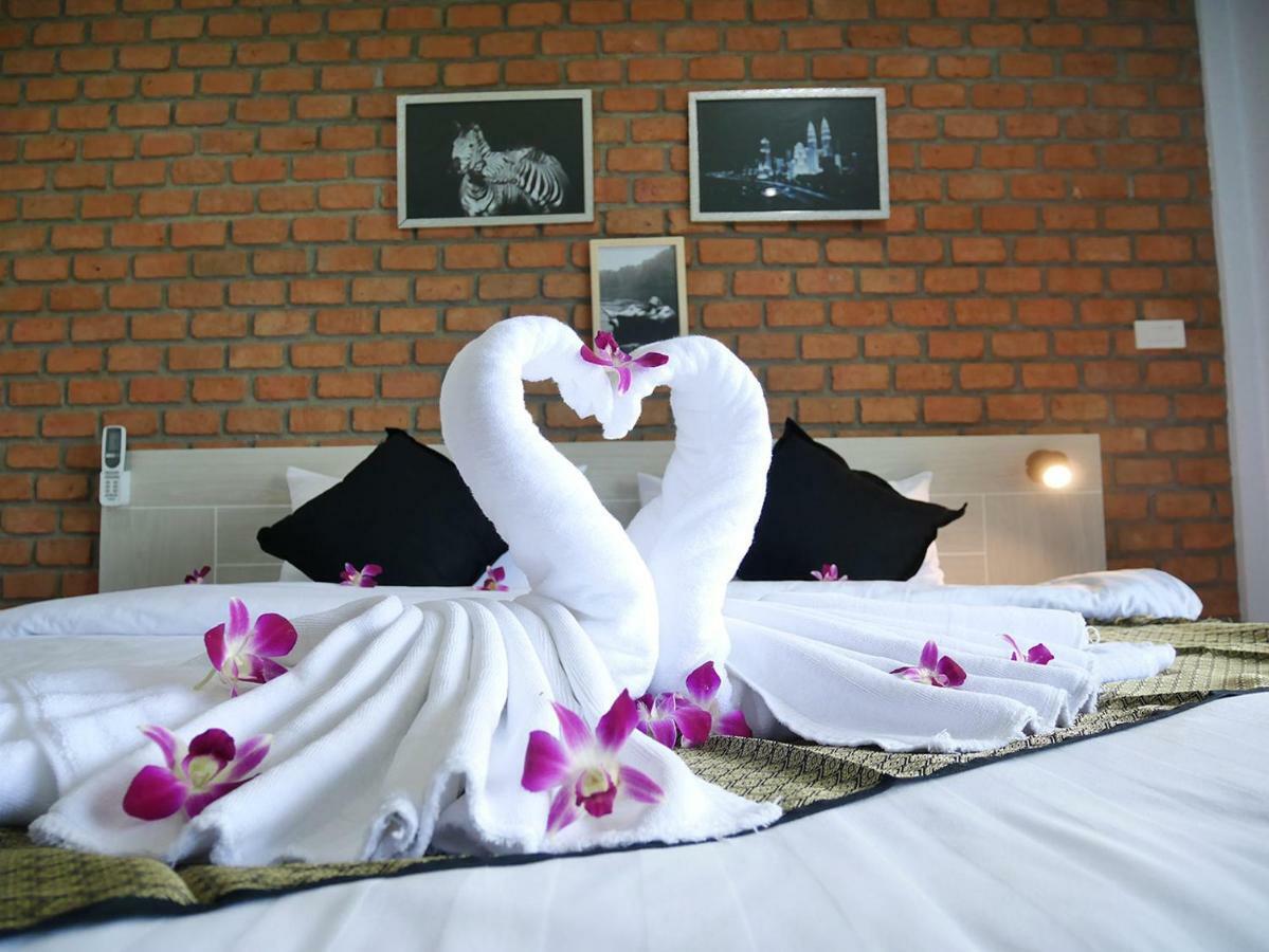 Bests Village & Villa - Chalong Bay Phuket Exterior photo